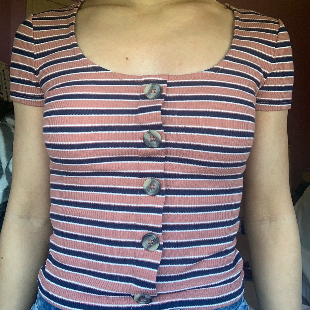 Short Sleeve top